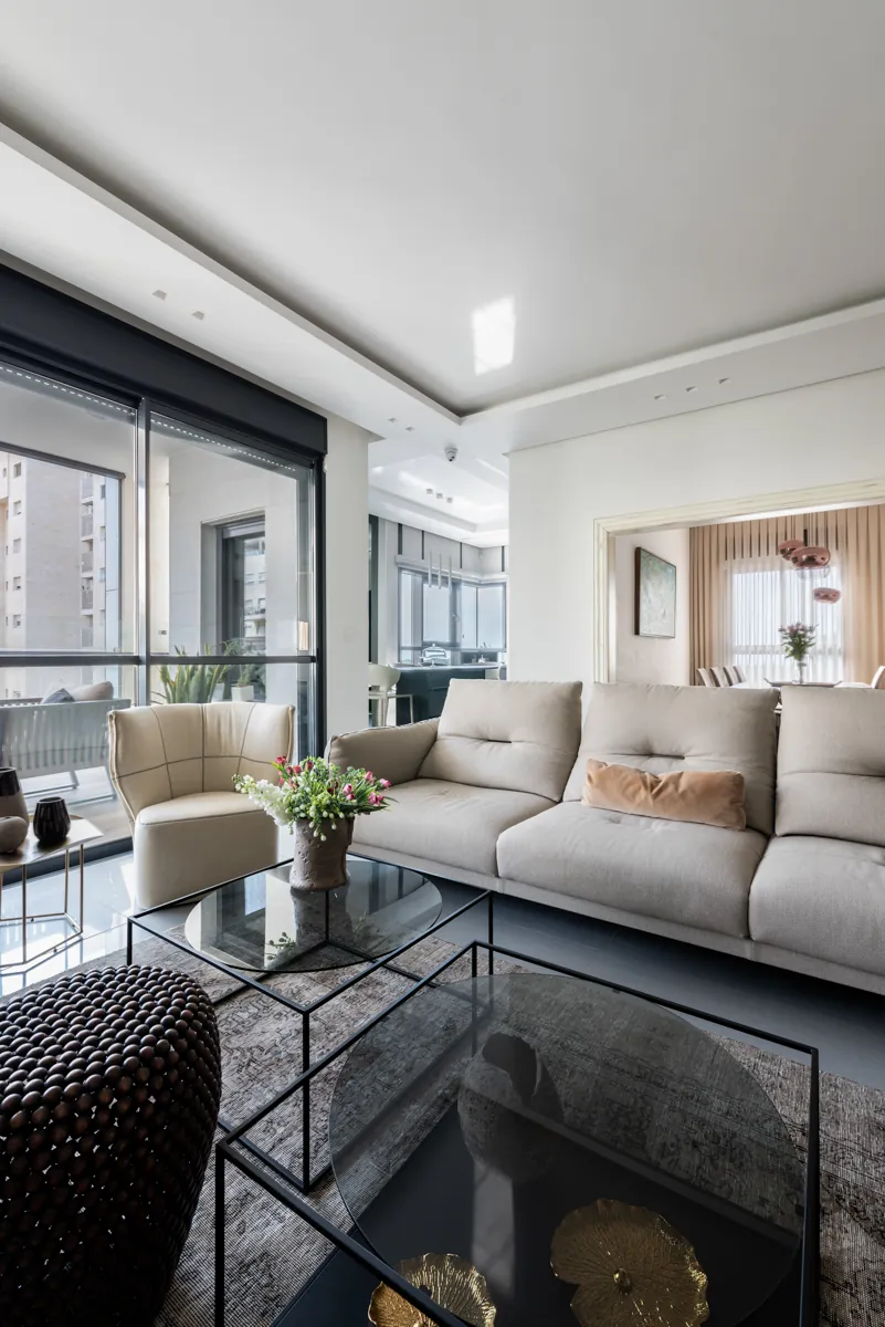 Soft Geometry Apartment